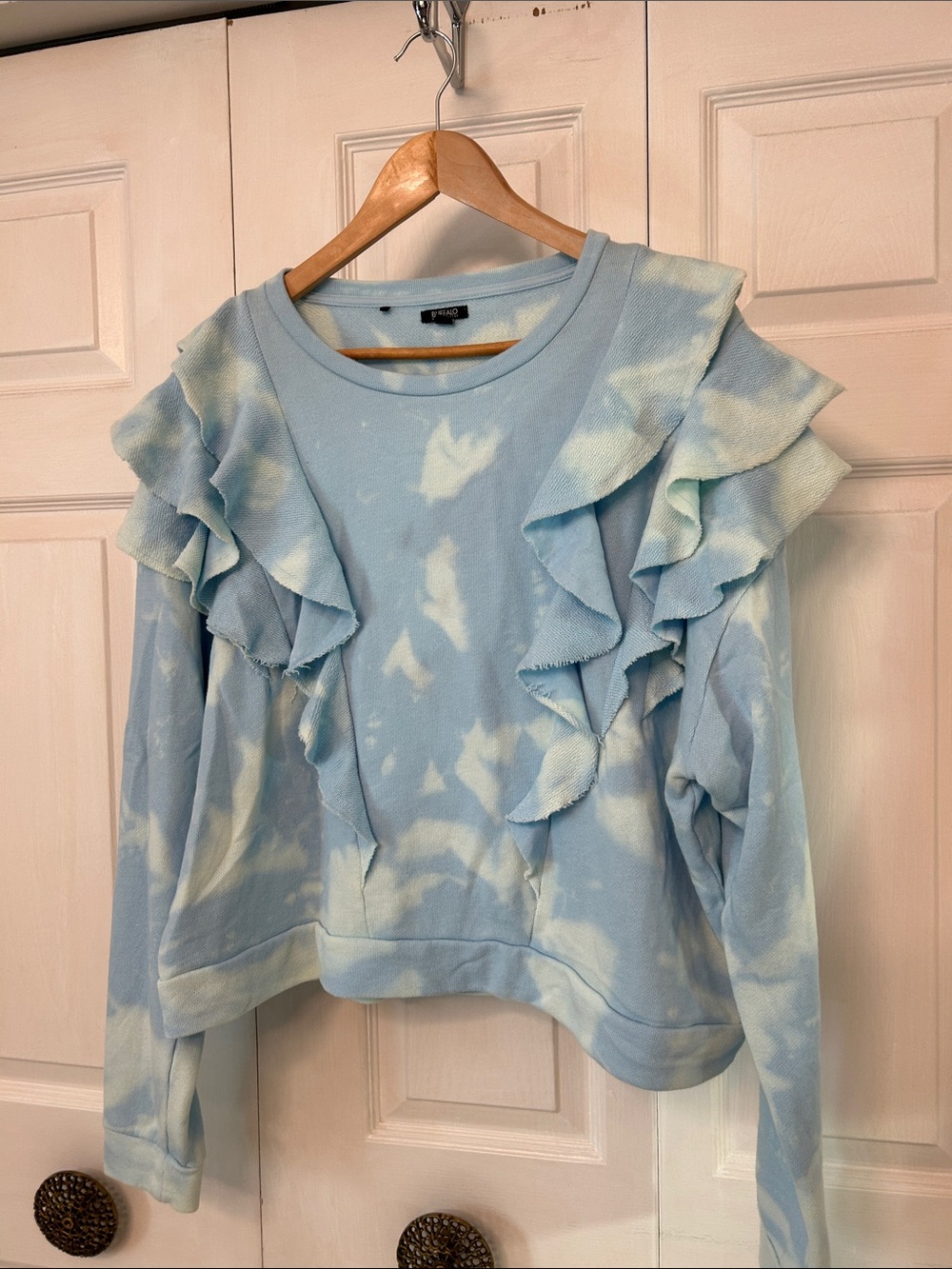 Xl cropped Tie-Dye Ruffled Shoulder Sweatshirt in blue French terry